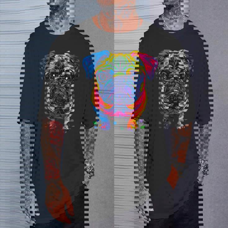 パグ犬 カラフルカラー ポップアート レインボー カーリン キュート パグ Tシャツ 彼への贈り物