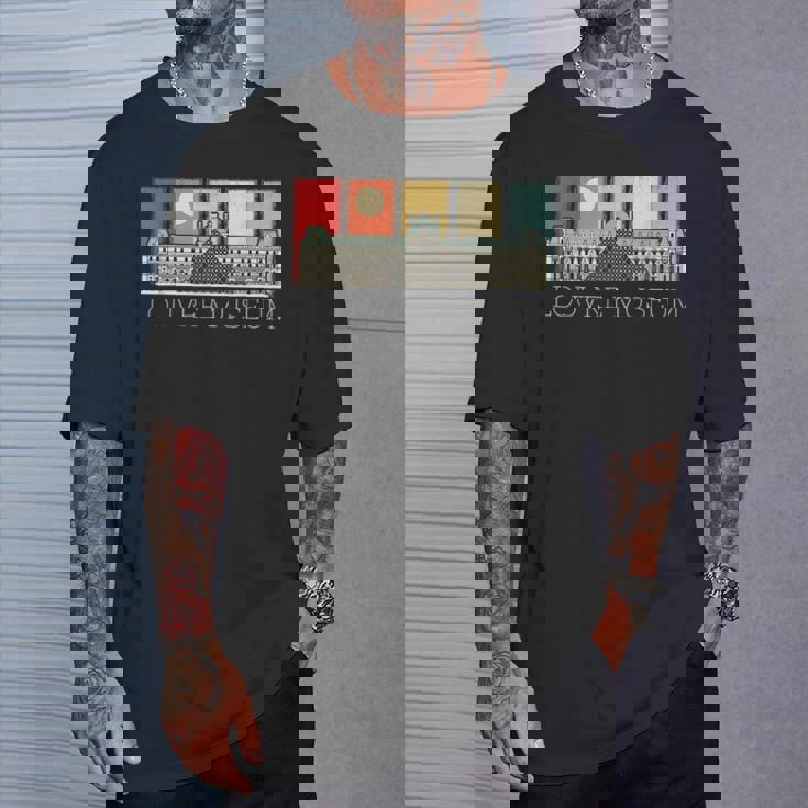 パリのルーブル美術館 フランス観光 Tシャツ 彼への贈り物