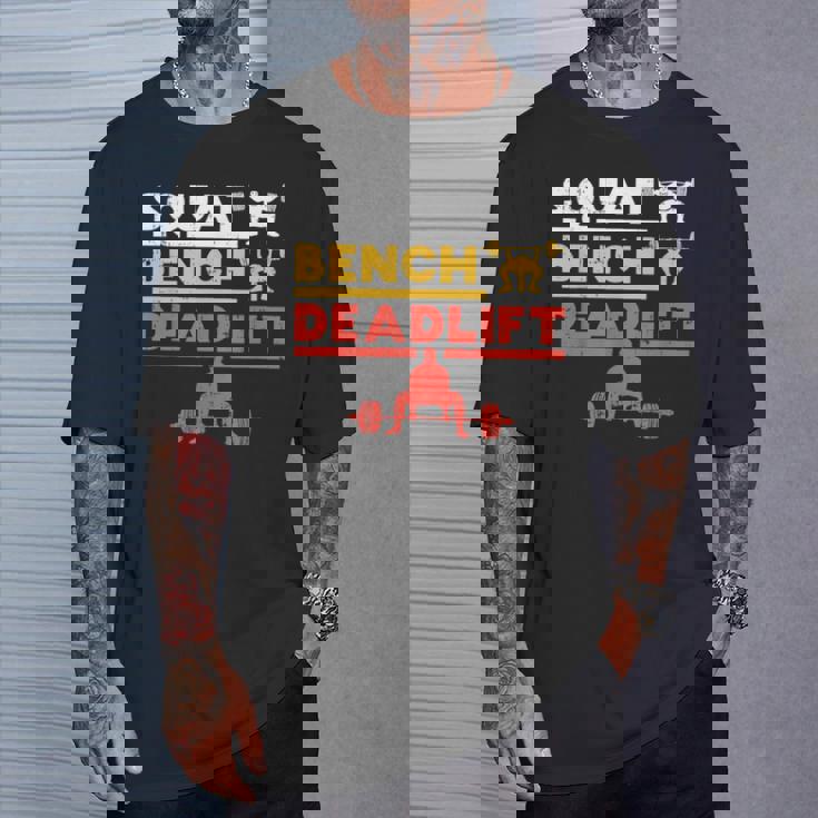 パワーリフティング、スクワット、ベンチ、デッドリフト、ウェイトリフティングtシャツ Tシャツ 彼への贈り物