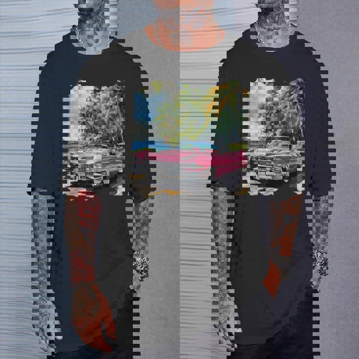 ピンク キャデラック ルックイン ビンテージビークル Tシャツ 彼への贈り物