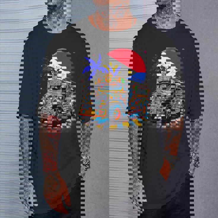 フィリピン 国旗 誇り フィリピン フィリピン ジープニー Tシャツ 彼への贈り物