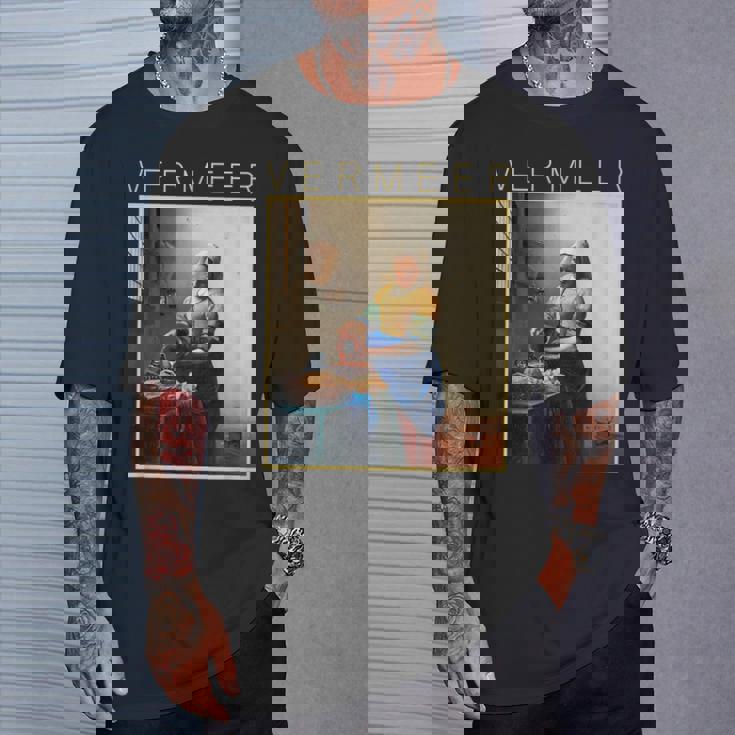 フェルメール 面白いtシャツ アート 牛乳を注ぐ女 絵画 メンズ レディース 面白い 服 美術 油彩画 Tシャツ 彼への贈り物