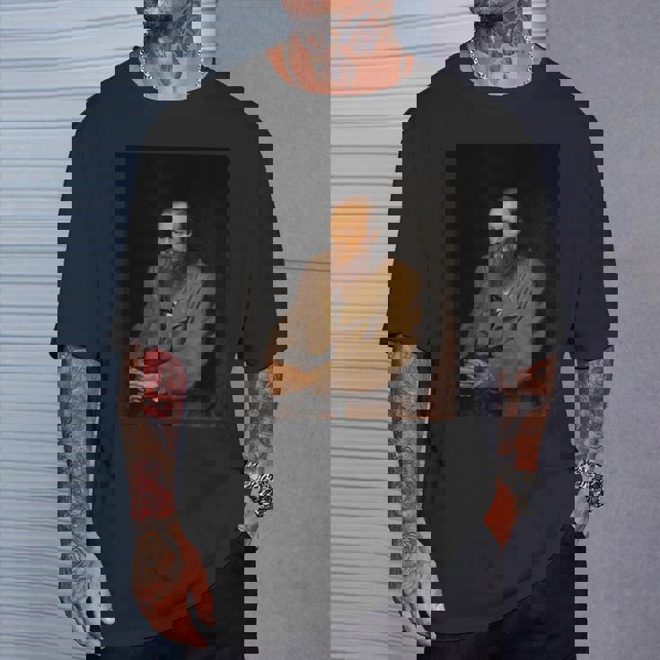 フョードル・ドストエフスキーロシアの作家の肖像画 Tシャツ 彼への贈り物