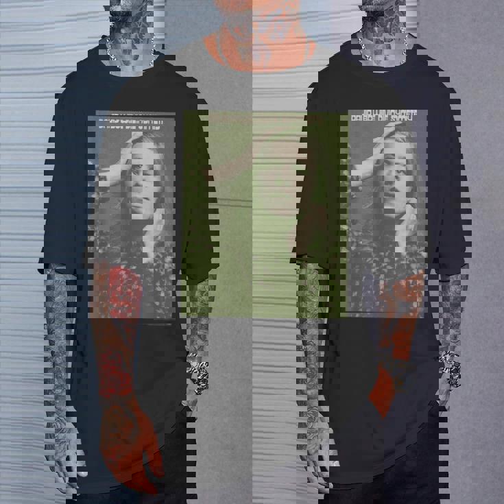 ブライアン・ウォードによるデヴィッド・ボウイの神の対称写真。 Tシャツ 彼への贈り物