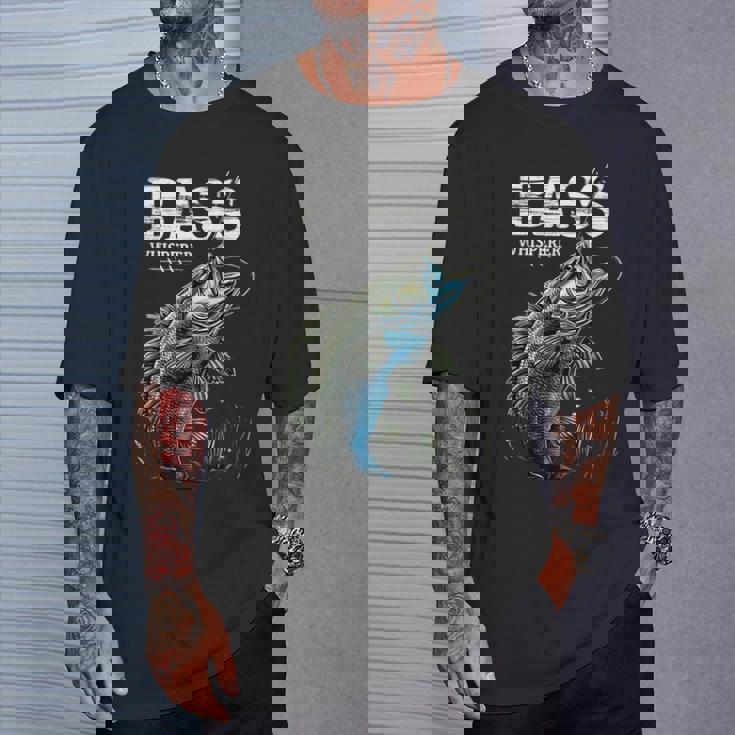 ベイトキャスター フィッシャーマン バスのささやき ブラックバス釣り Tシャツ 彼への贈り物