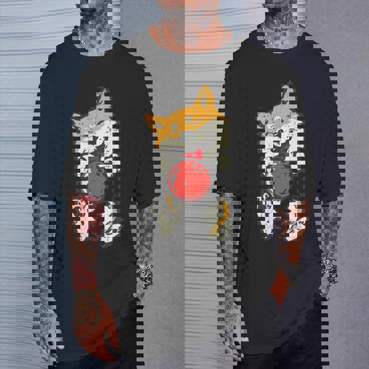 ボウリング 柴犬 犬 ポケット カワイイ ボウラー メンズ レディース キッズ Tシャツ 彼への贈り物