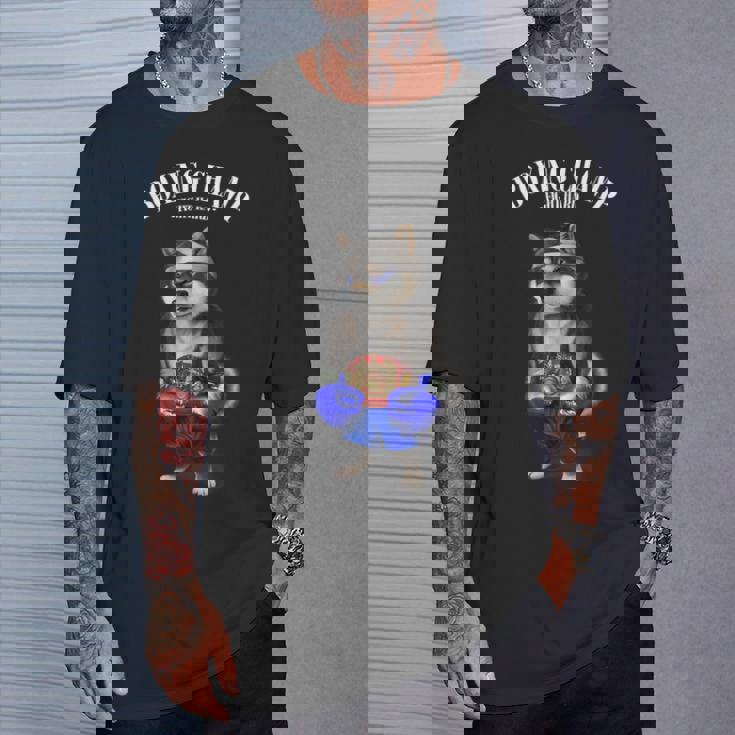 ボクシングチャンピオン ブラック柴犬ファイター Tシャツ 彼への贈り物