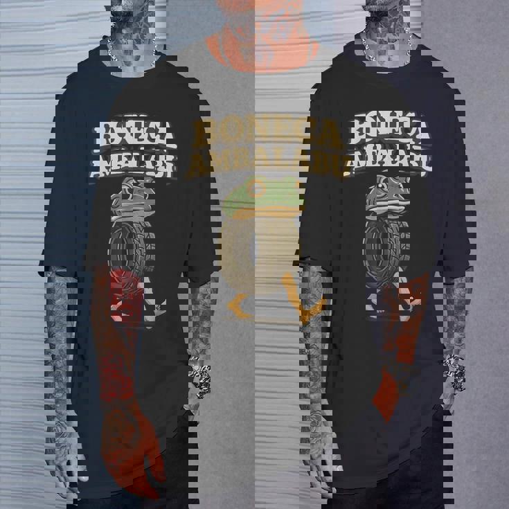 ボネカアンバラブ-イタリアンブレインロットミーム Tシャツ 彼への贈り物