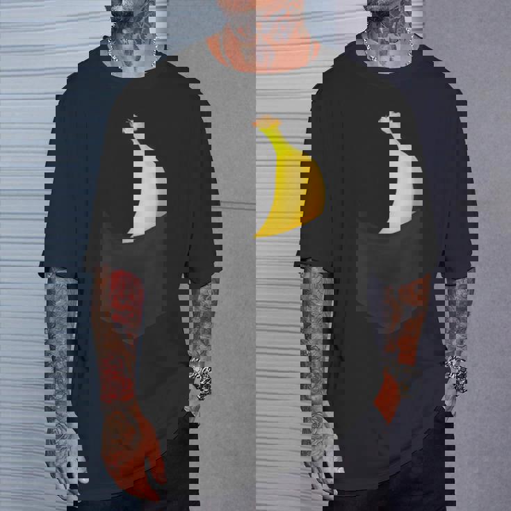 ポケットに入ったバナナフルーツ、胸に面白いバナナ。 Tシャツ 彼への贈り物