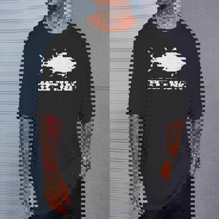 マグロの魚好きのギフト マグロを手に入れた 面白い釣り Tシャツ 彼への贈り物