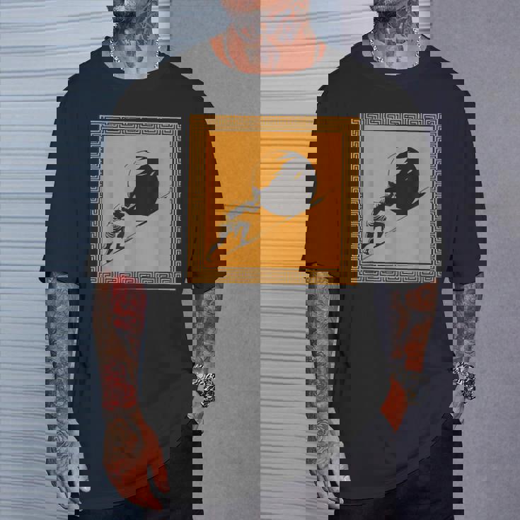 ミニマリストシーシュポス神話 ギリシャ神話 古代ギリシャ美術 Tシャツ 彼への贈り物