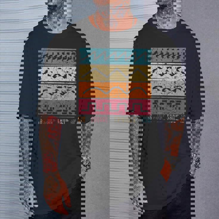 モジュラー シンセサイザー テクノ ビンテージ アナログ 波形 Tシャツ 彼への贈り物