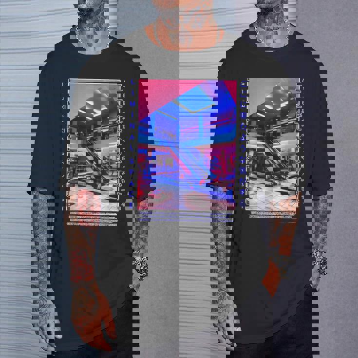 リミナルスペース Tシャツ 彼への贈り物