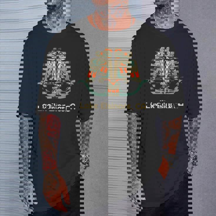 レイク・エルシノア カリフォルニア サンダーバード Nw ネイティブアメリカン Tシャツ 彼への贈り物