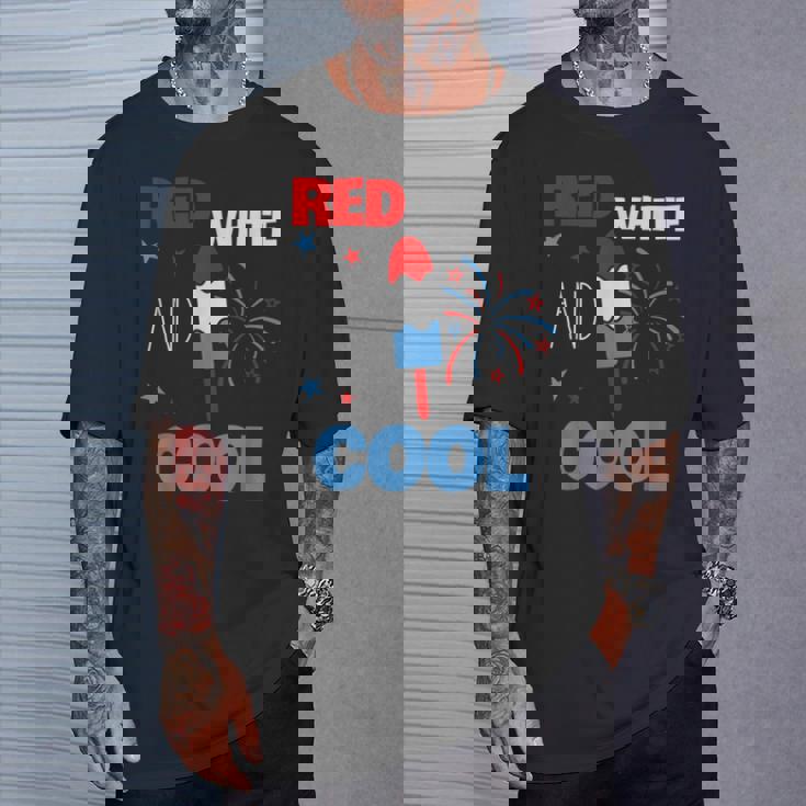 レッド ホワイト クールなアメリカ国旗 アイスキャンディー 面白い 7月4日 Tシャツ 彼への贈り物