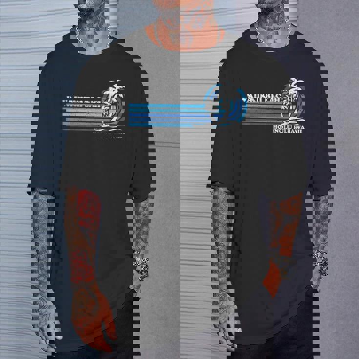 レトロ ヴィンテージ 家族旅行 ホノルル ハワイ ワイキキ ビーチ Tシャツ 彼への贈り物