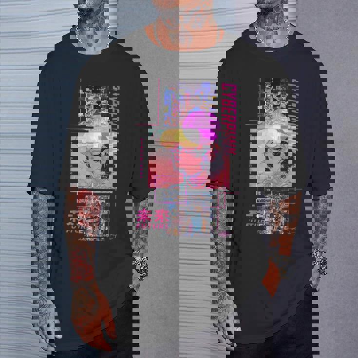 レトロなサイバーパンクヴェイパーウェーブ の 美学を取り入れた日本のサイバーパンクアニメ Tシャツ 彼への贈り物