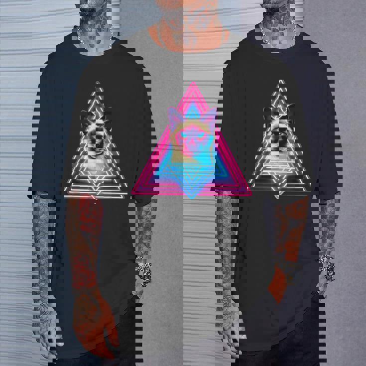 レトロな三角形のピラミッド猫のシャム猫 Tシャツ 彼への贈り物