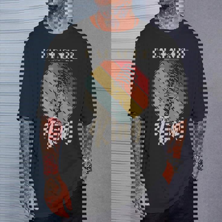 レトロ・カラオケ・シング・パーティー・ミュージック For Karaoke King Tシャツ 彼への贈り物