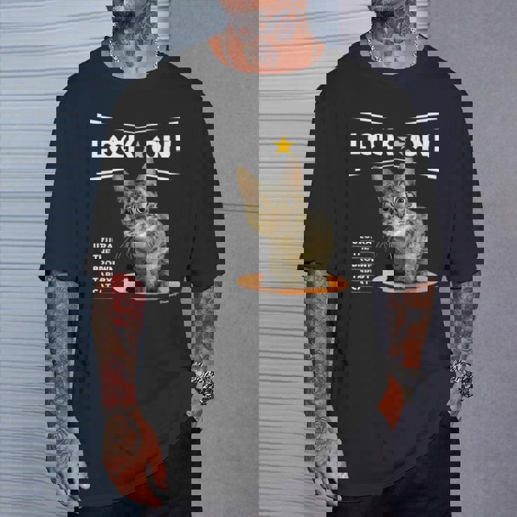 ロックオンなねこ 狙う猫 Cat Tシャツ 彼への贈り物