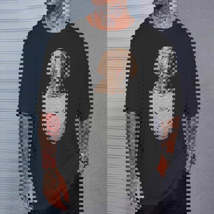 ワイマラナーラナー胸ポケット犬の飼い主 Tシャツ 彼への贈り物