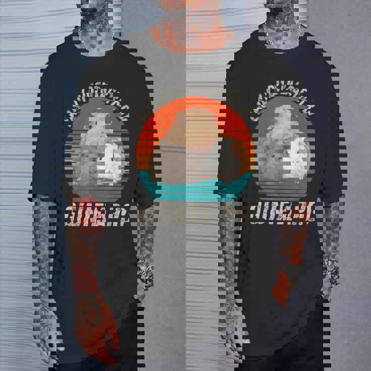 ヴィンテージ Easy Distracted By モルモット レトロ モルモット Tシャツ 彼への贈り物