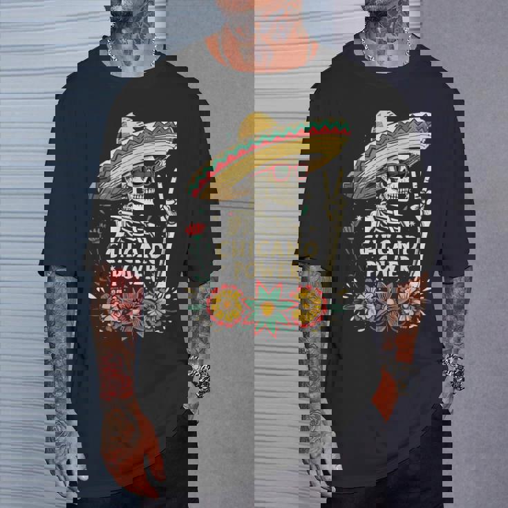 ヴィンテージ チカーノ Día De Los Muertos Tシャツ 彼への贈り物