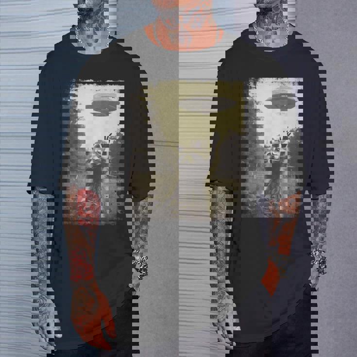 ヴィンテージ ヒップスター レトロ Hip Hop Uap ストリートウェア エイリアン 面白い Ufo ラクーン Tシャツ 彼への贈り物