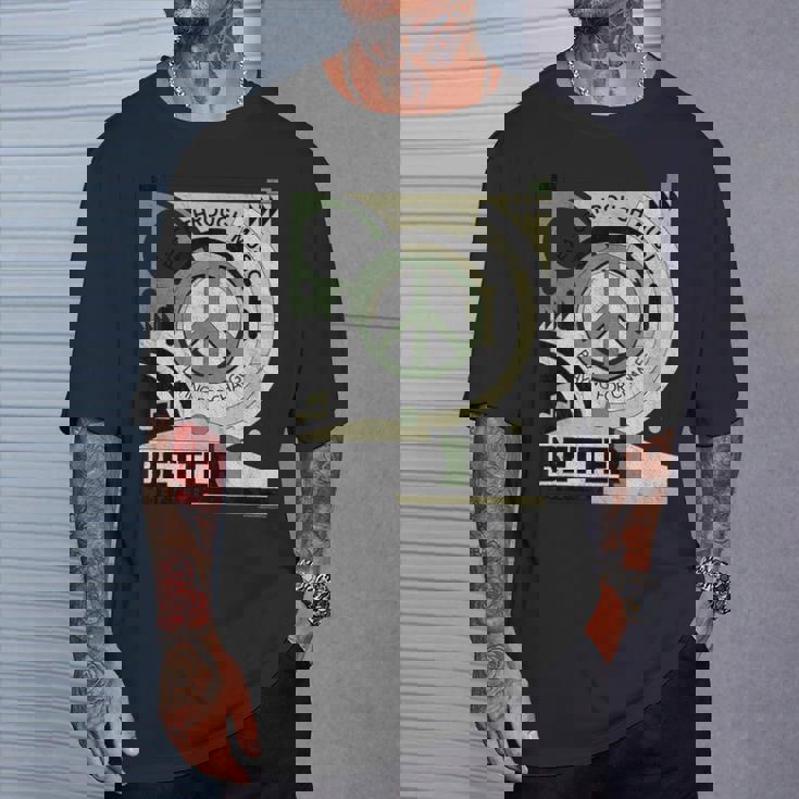 一緒により良い変化のために遊ぶ Tシャツ 彼への贈り物