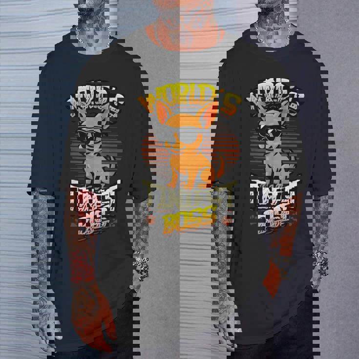 世界で最も小さなボス面白いチワワ Tシャツ 彼への贈り物