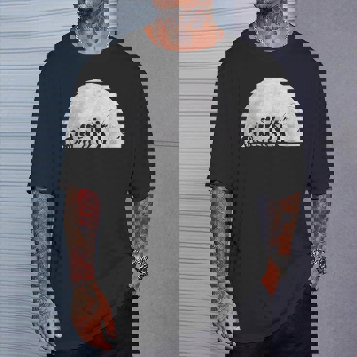 人類の進化 釣り竿 漁師 釣り人 面白い 釣り フィッシング 満月 サプライズ おもしろ アイデア 釣り Tシャツ 彼への贈り物