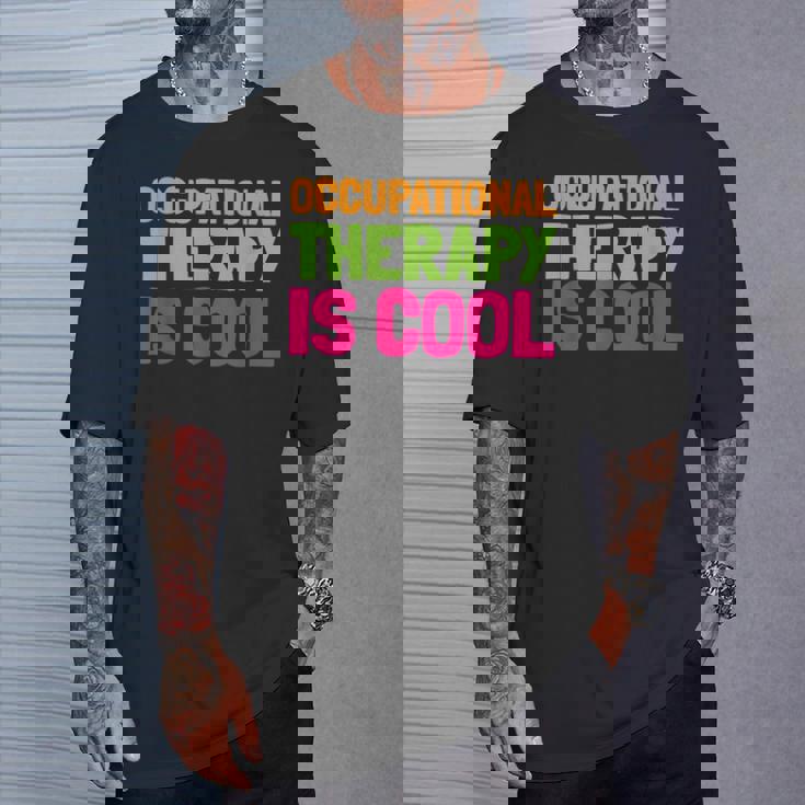 作業療法士作業療法はかっこいい Tシャツ 彼への贈り物