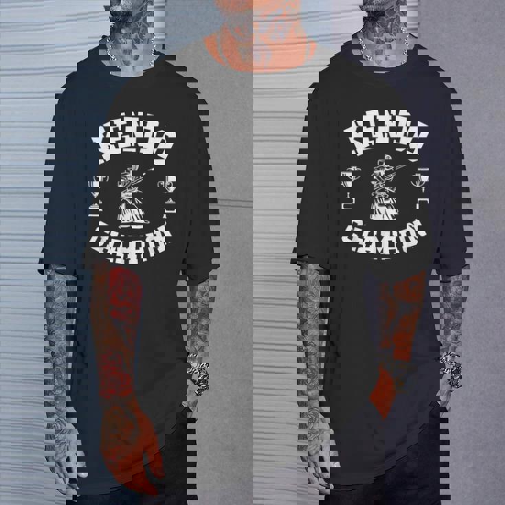 剣道チャンピオン Tシャツ 彼への贈り物