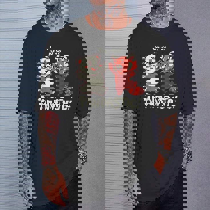 君はパンダスティックだよハイタッチのレッサーパンダとパンダ Tシャツ 彼への贈り物