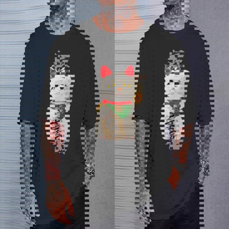 和風招き猫デザイン 縁起物アート 招福と金運アップ Tシャツ 彼への贈り物