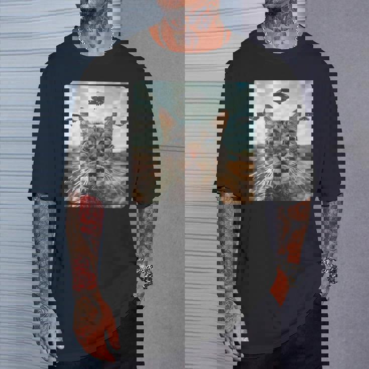 地球外との出会い Tシャツ 彼への贈り物