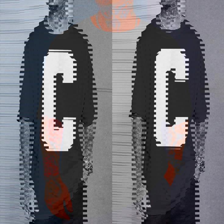 大文字 C アルファベット モノグラム イニシャル Tシャツ 彼への贈り物