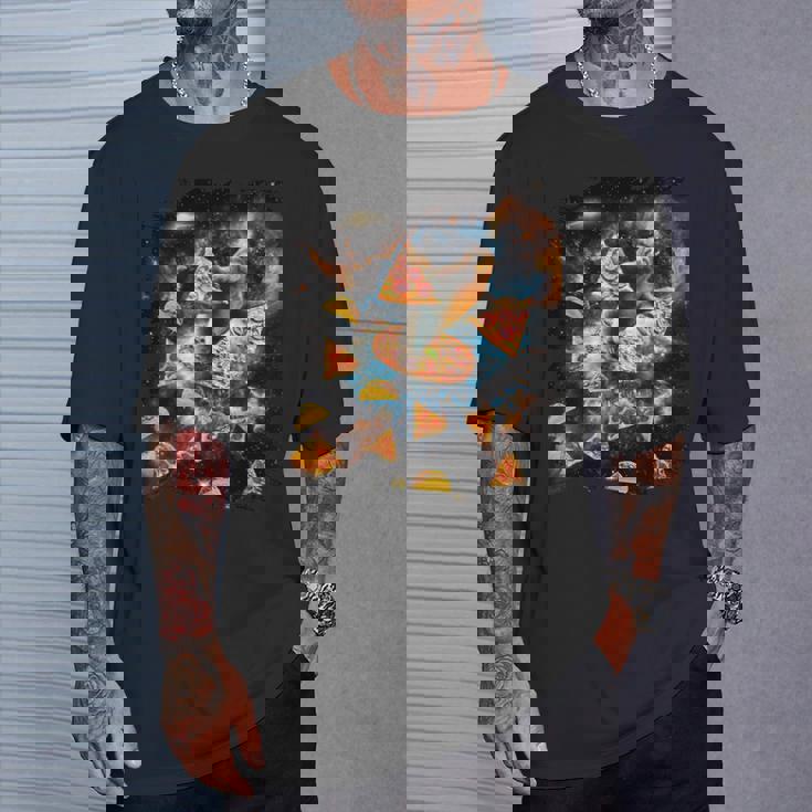 宇宙でピザタコスを食べるギャラクシーナマケモノ Tシャツ 彼への贈り物