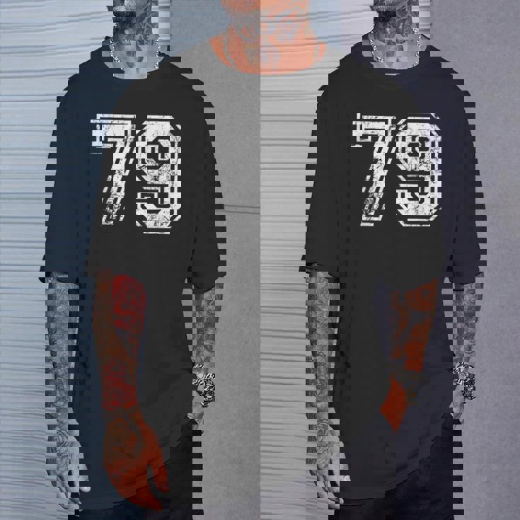 数字 79 ヴィンテージ 1979 誕生日 ヴィンテージ風 Tシャツ 彼への贈り物