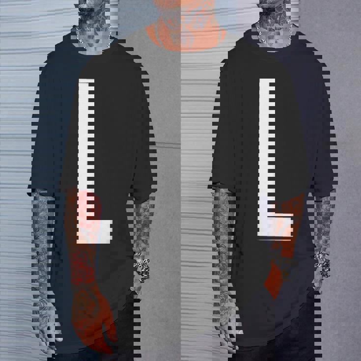 文字l アルファベットモノグラム イニシャル Tシャツ 彼への贈り物