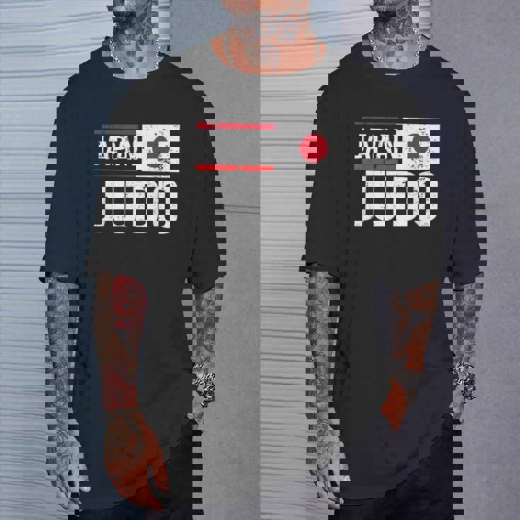 日本 柔道 旗 格闘技 スポーツ 競技 トレーニング Tシャツ 彼への贈り物