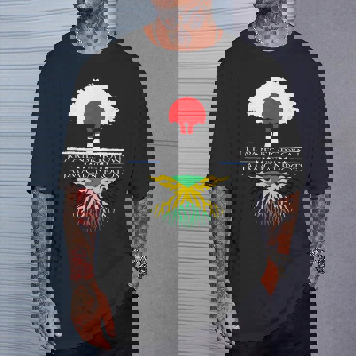 日本育ちのジャマイカ人のルーツ 日本ジャマイカ家系図 Tシャツ 彼への贈り物