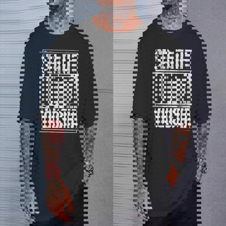 横須賀 ストレート・アウト・オブ・横須賀 Tシャツ 彼への贈り物