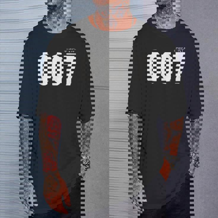 次回の007 Tシャツ 彼への贈り物
