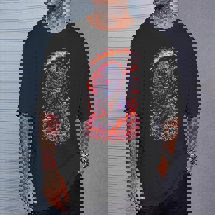 死神 死闘と頭蓋骨 明るいゴス Tシャツ 彼への贈り物