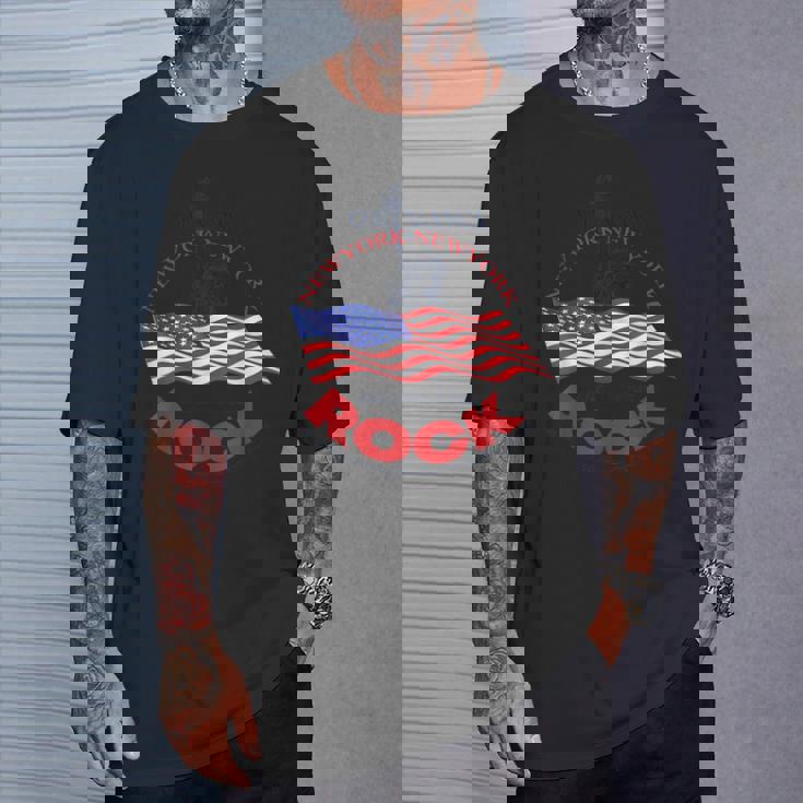 沖縄市 ニューヨークニューヨークコザのディスコkoza 8０年代 Newyork New York Tシャツ 彼への贈り物