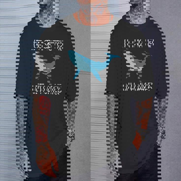 海 自然を愛する人 鯨のいる生活 Tシャツ 彼への贈り物