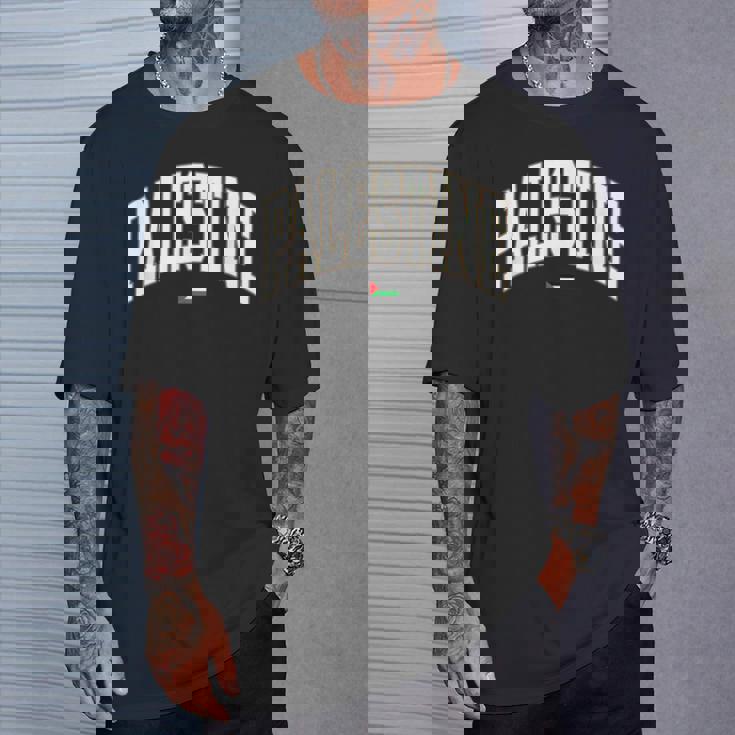 無料のパレスチナ大学代表チームフォント パレスチナの国旗を保存 Tシャツ 彼への贈り物