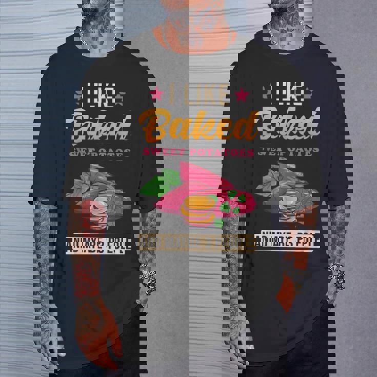 焼き芋が好きで、3人で面白いじゃがいも Tシャツ 彼への贈り物