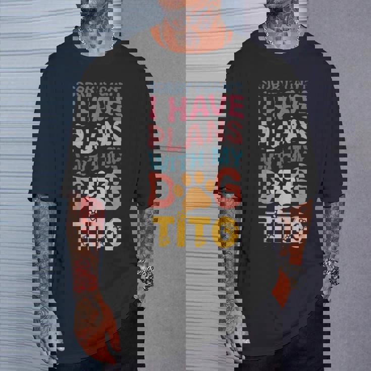 犬名 Tito パーソナライズギフト ビジーウィズ マイドッグ Tito Tシャツ 彼への贈り物